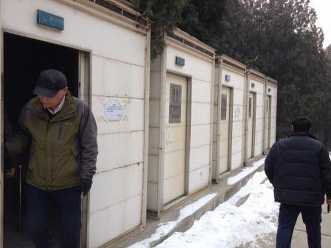 其他廠家生產(chǎn)的移動(dòng)廁所 其他廠家生產(chǎn)的移動(dòng)廁所